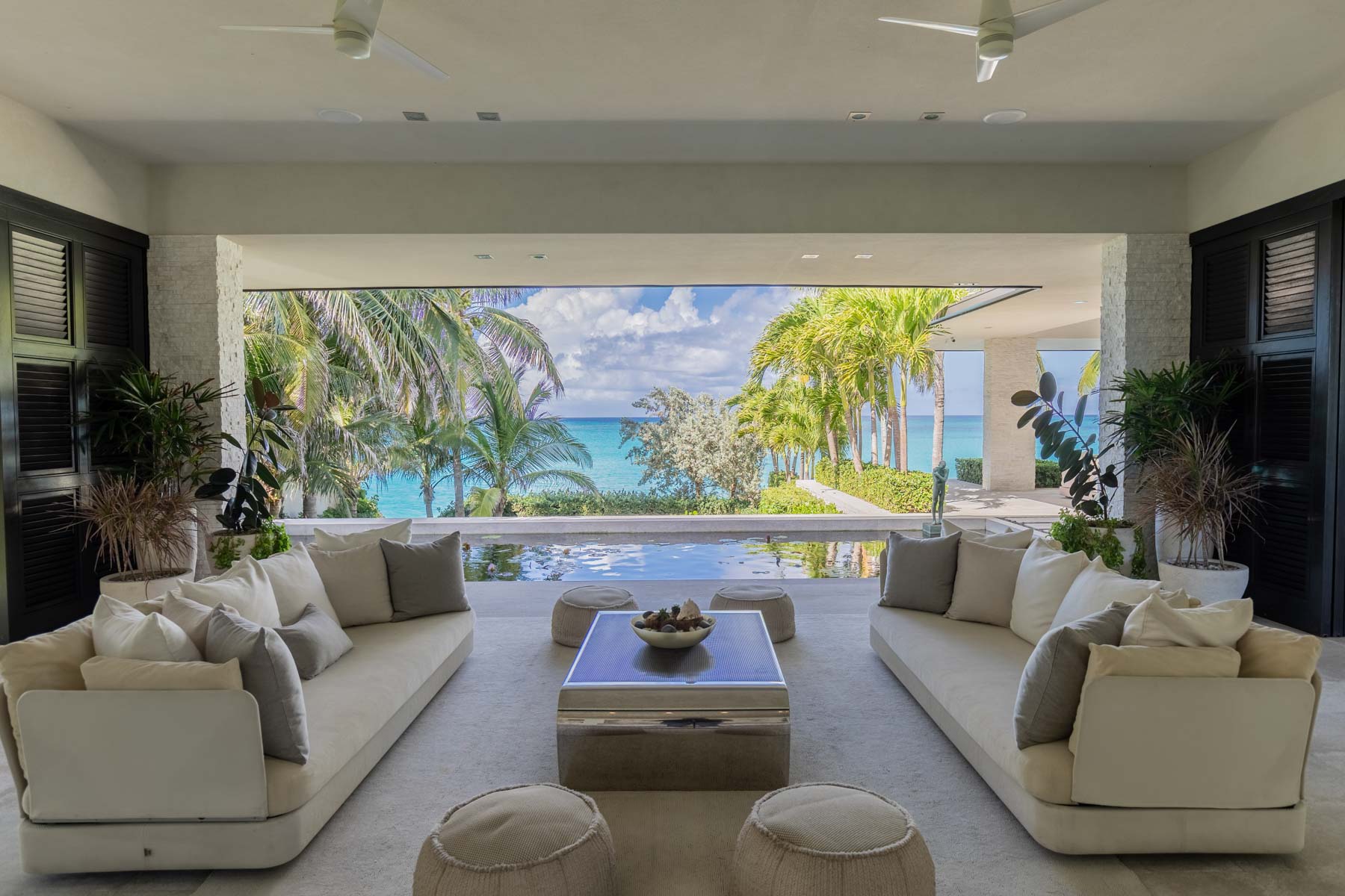 Home Of The Day A Private 35M Bahamas Beachfront Mansion In Nassau