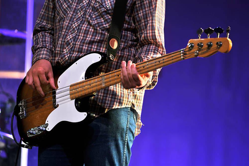 How to Practice Bass Guitar and Build Strength