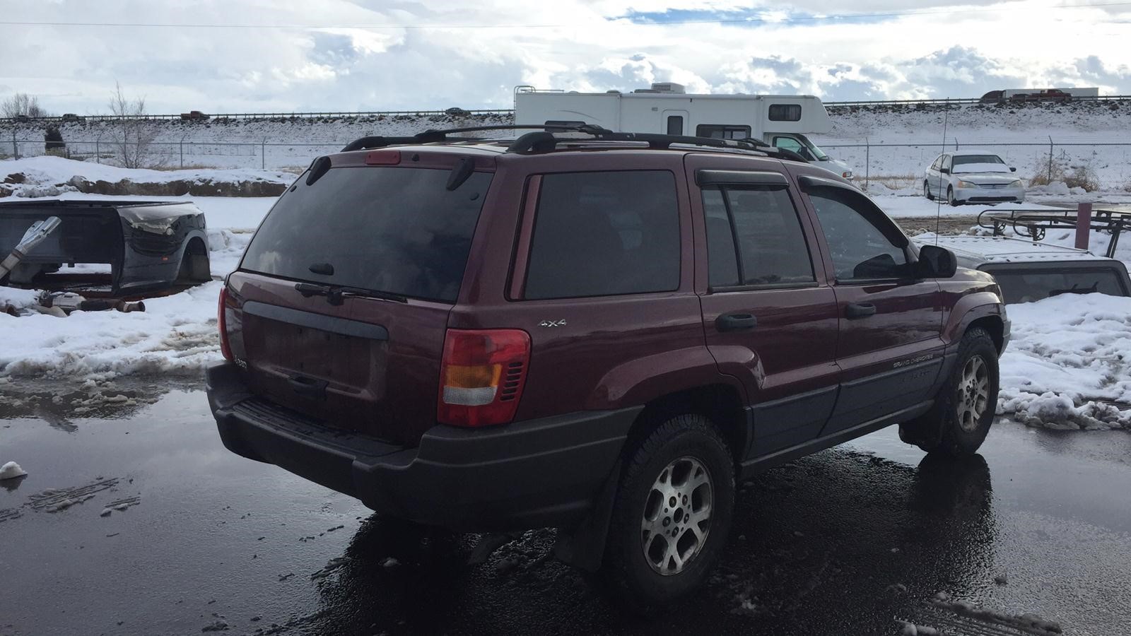 Does Jeep Grand Cherokee Have A Place To Put My Jeep Car