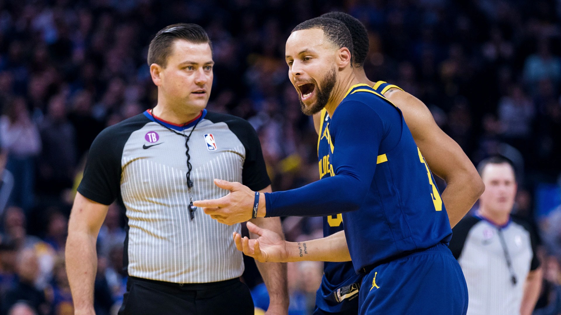 Stephen Curry fined 25K for throwing mouthpiece into stands