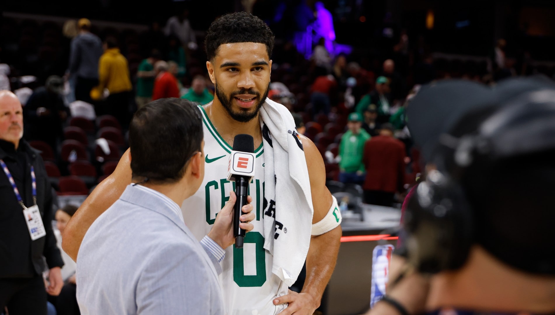 Celtics Star Jayson Tatum Plays 1st Road Game In Comeback