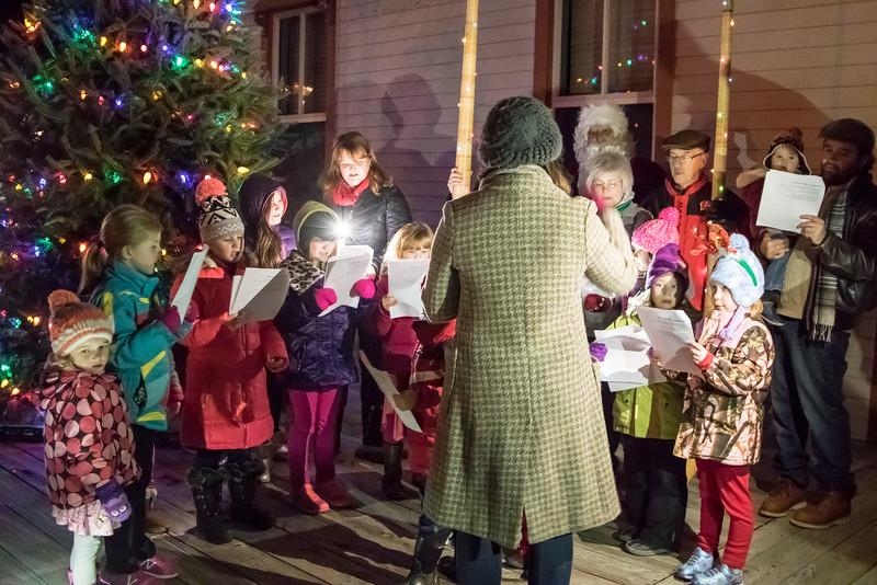 Holiday Tree Lighting New Glarus Bakery