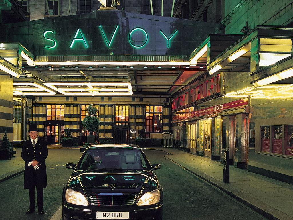 Man does runner after getting 4k restaurant bill at The Savoy