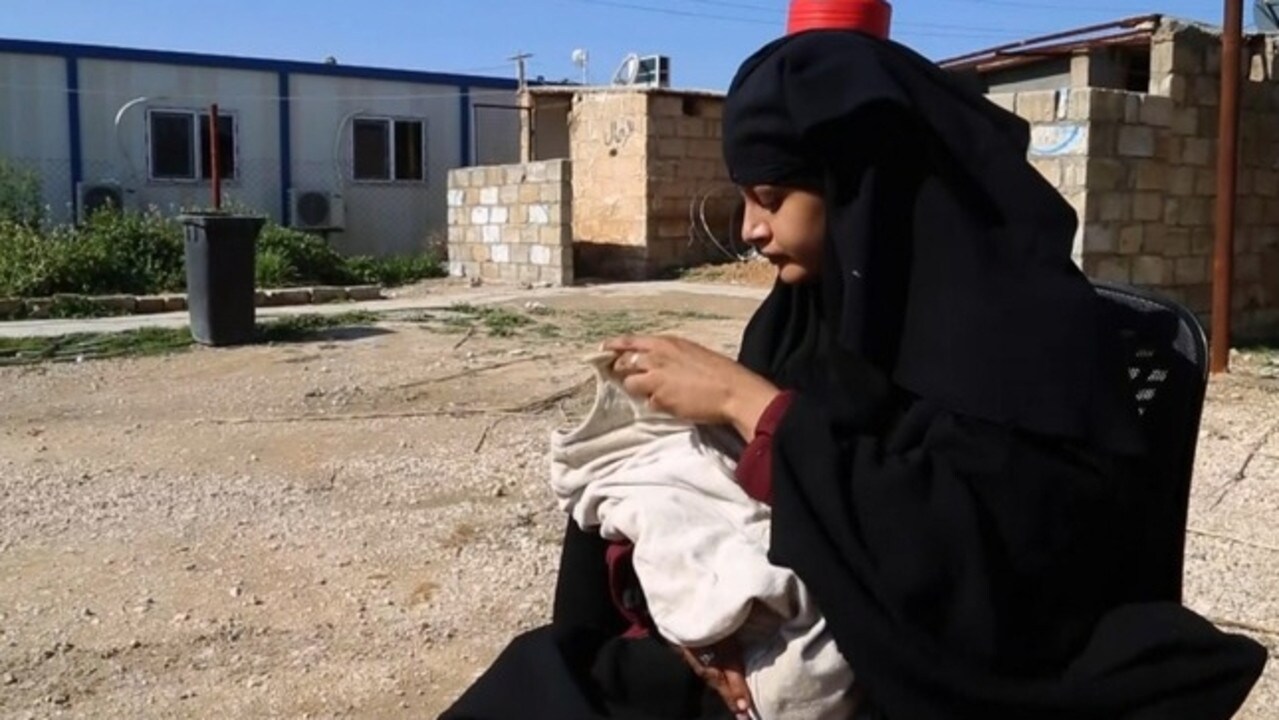 Shamima Begum Parents : Shamima Begum: Moment Islamic State bride learns she's not ...