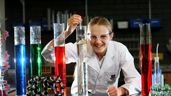 More Queensland female students are studying tough maths