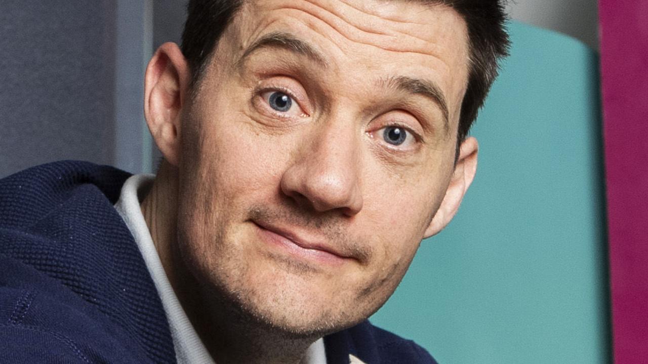 Australian Survivor Ed Kavalee forced to tell wife about former fling