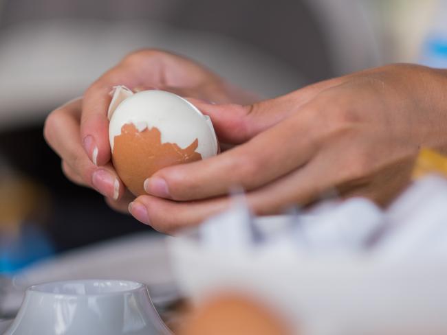 Boiled eggs exploding after being microwaved Video reveals dangers