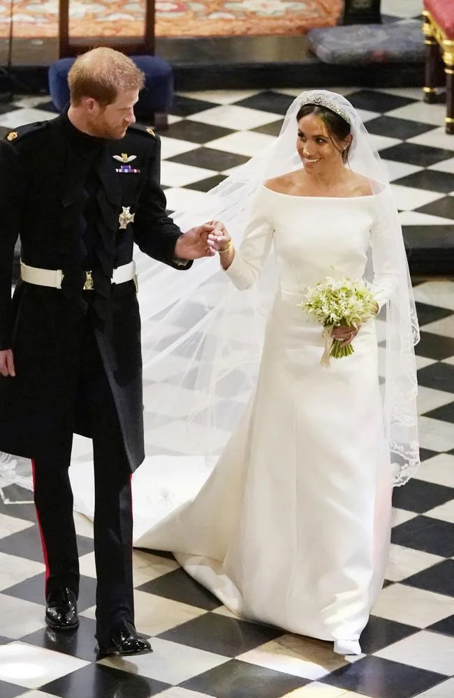 Meghan Markle dress slammed ‘Plain and boring’
