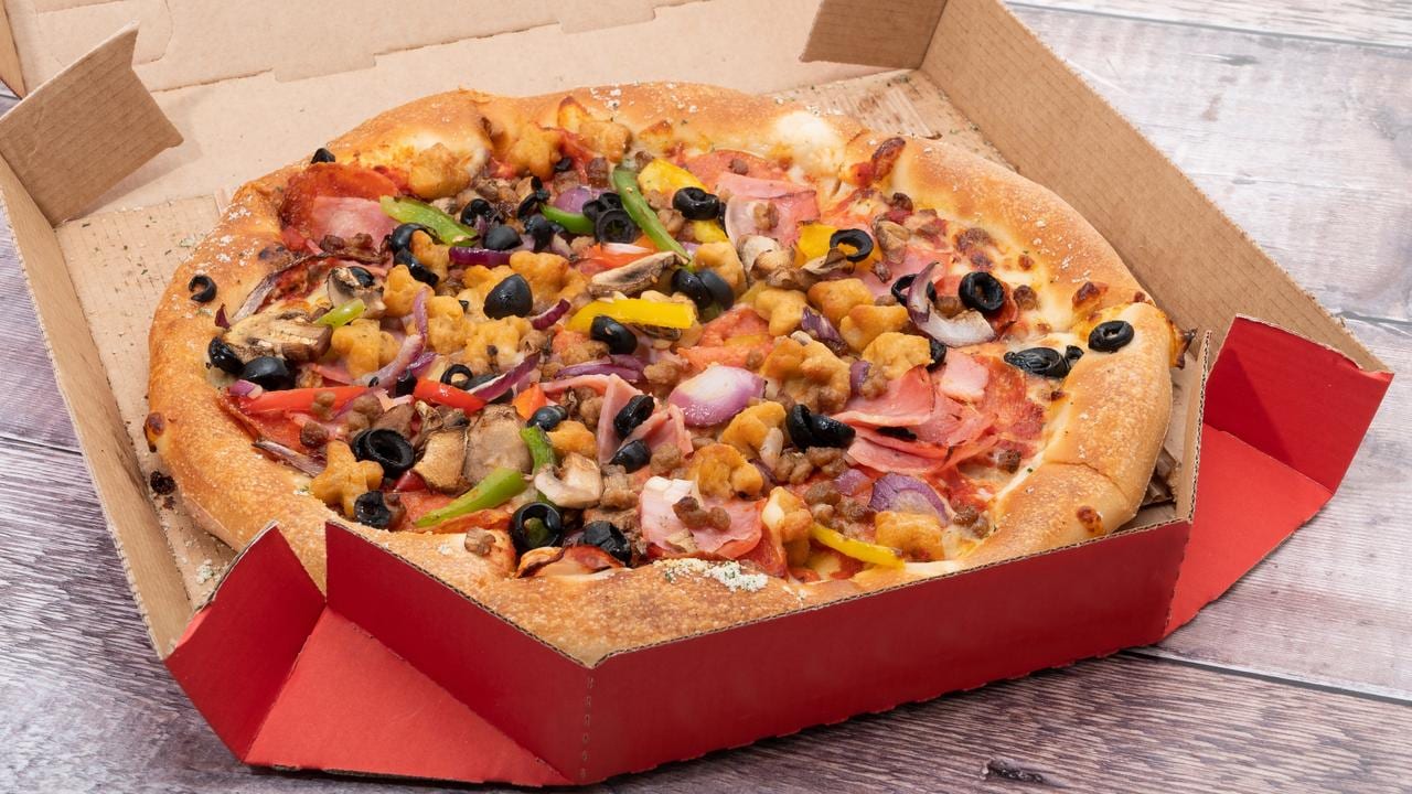 Pizza delivery driver carjacked at knifepoint in Waurn