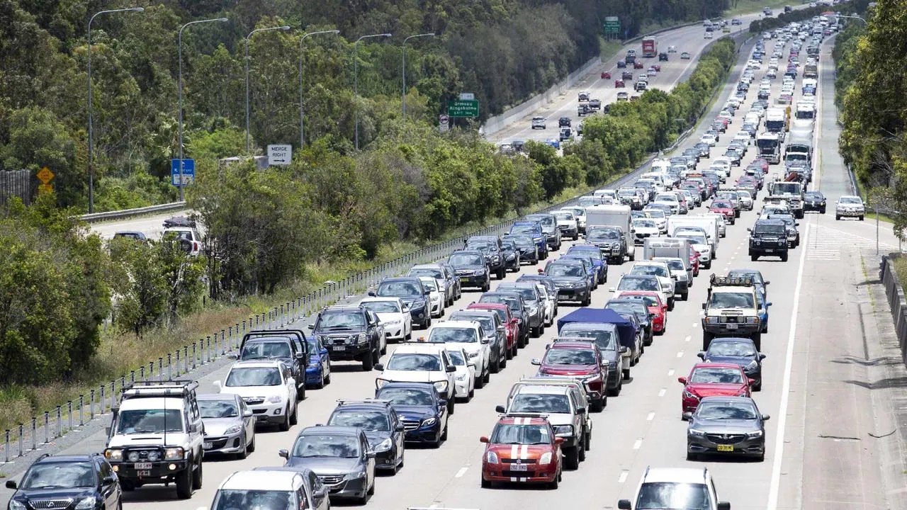 M1 traffic Gold Coast motorists endure huge delays Gold