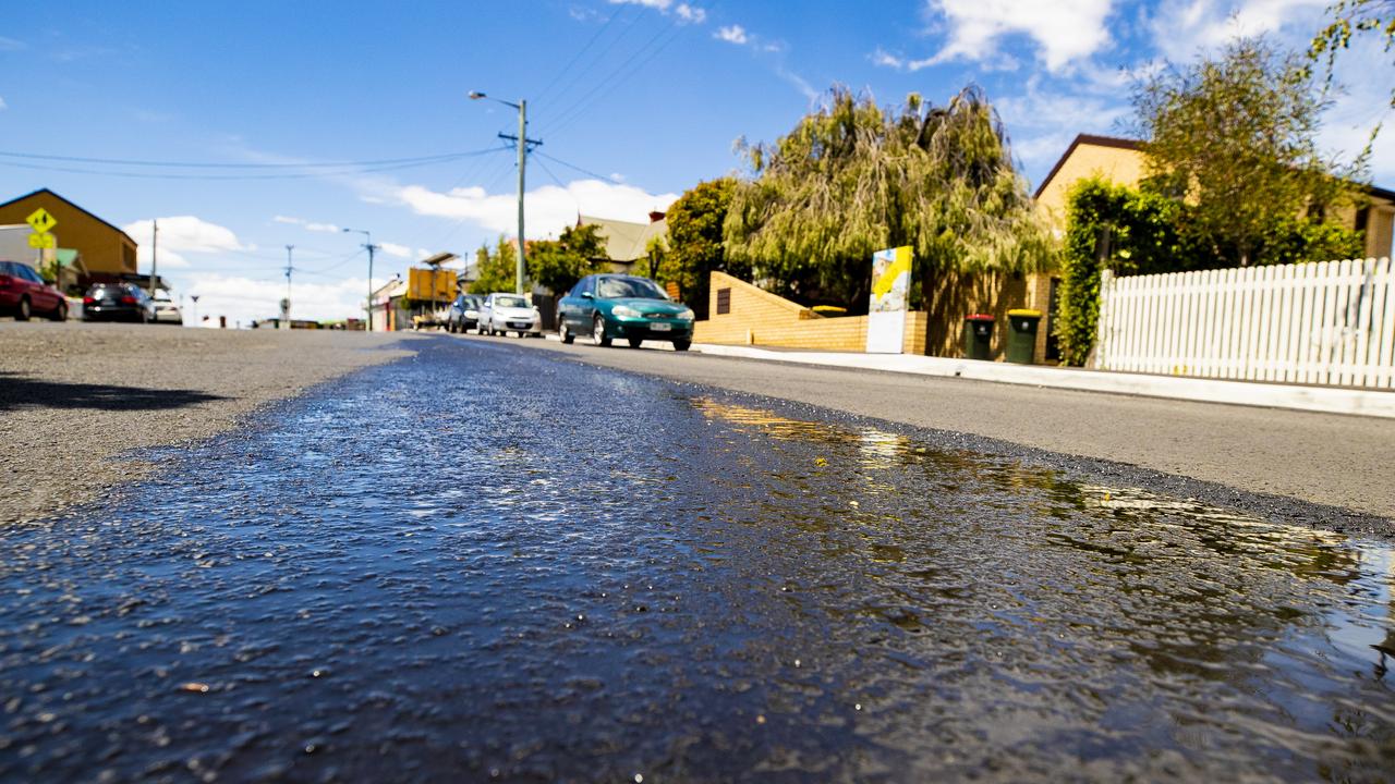 Lansdowne Cres water leak TasWater working with owner to resolve
