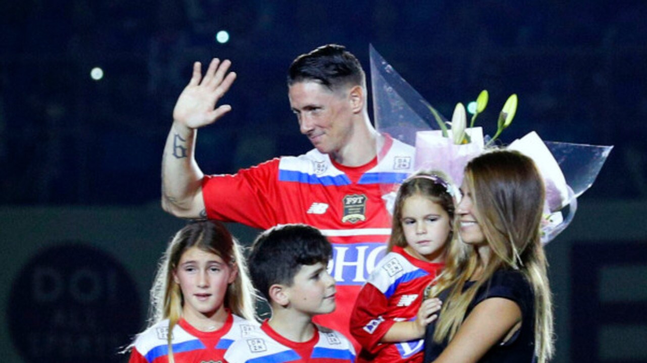 Football news: Fernando Torres last game, retires, pictures, video(03)