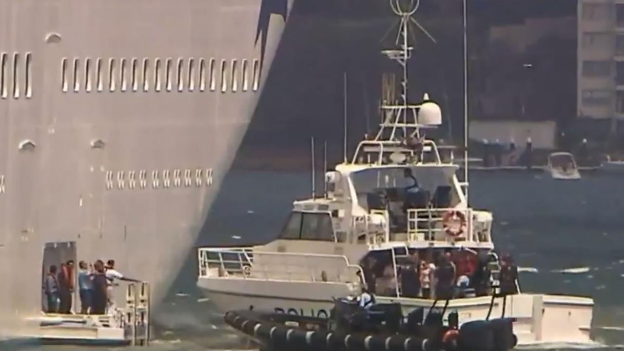 P&O cruise ship Pacific Explorer returns to Sydney after brawl