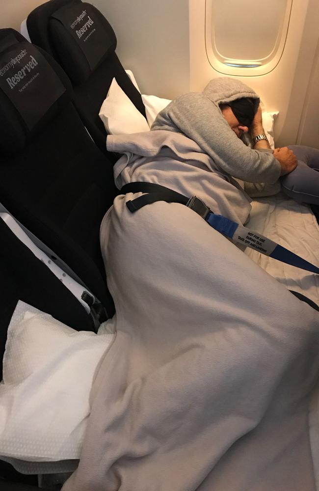 Air New Zealand Skycouch review 2019 Escape