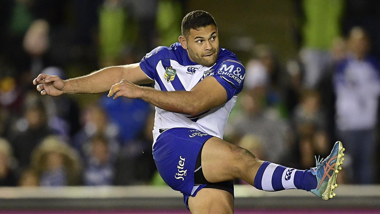 Bulldogs confirm resigning of goalkicking backrower Martin NRL News