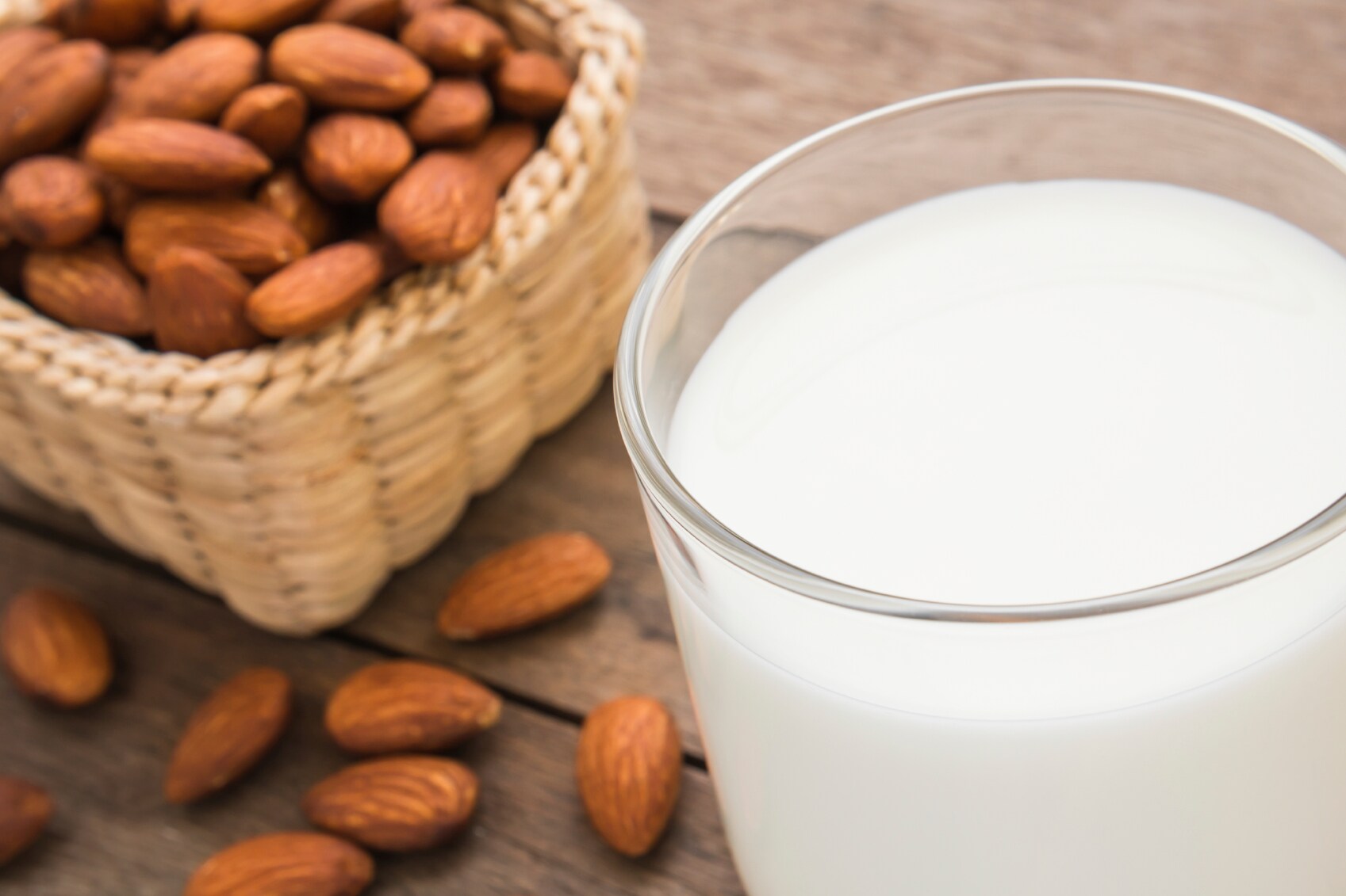 Baby develops scurvy after drinking almond milk for nine months Kidspot