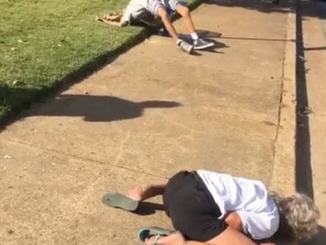 Heroin addicts passed out in Memphis street as crowd livestreams scenes