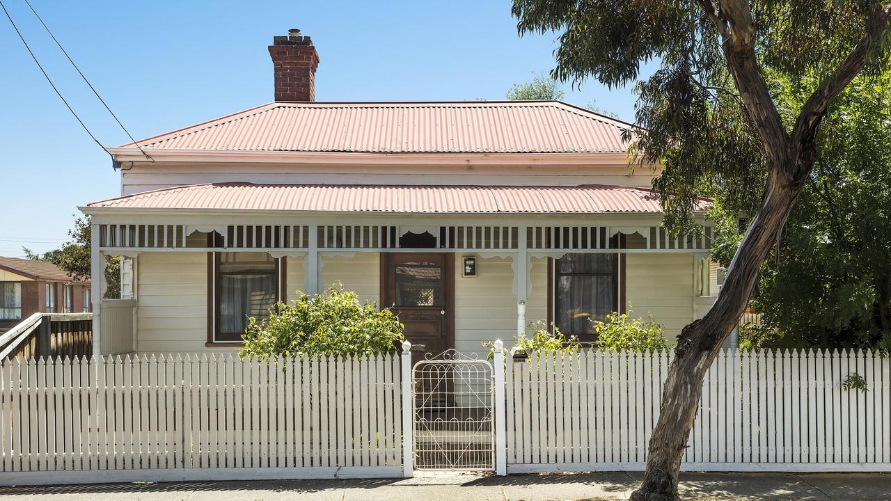 Geelong real estate 19th century Geelong West house beats reserve by