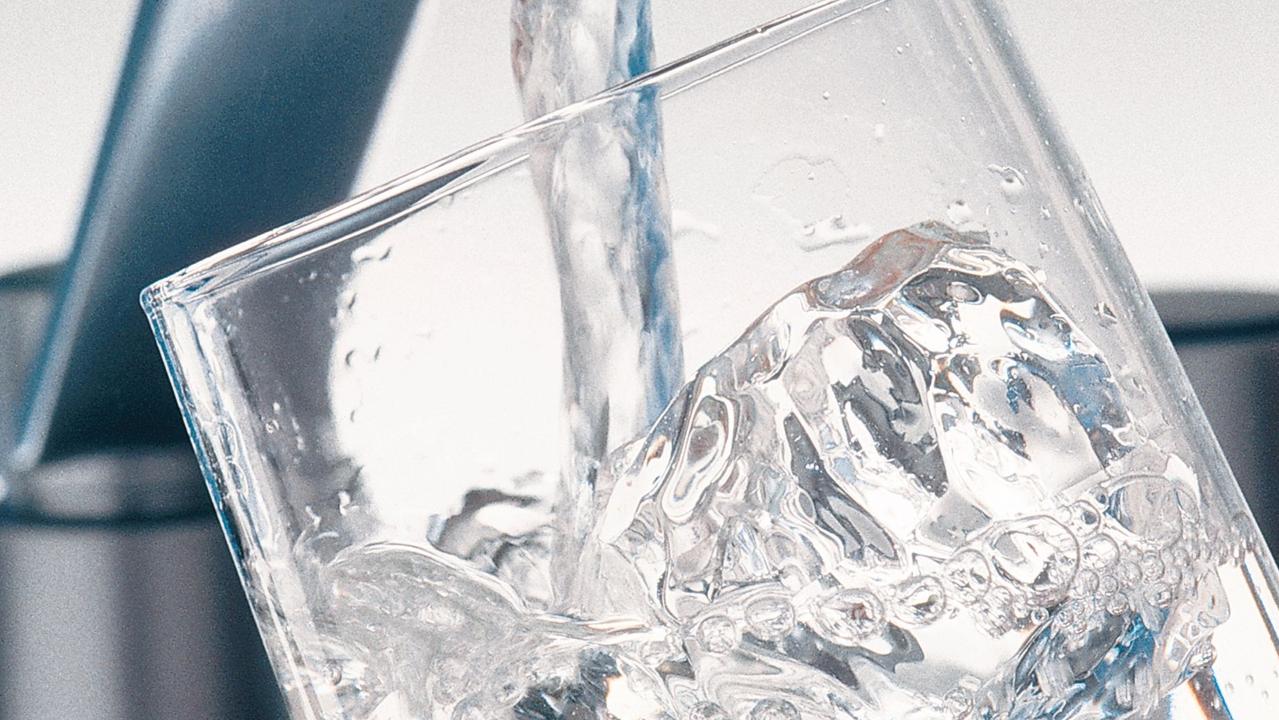Melbourne water No relief as water remains undrinkable in 101 suburbs