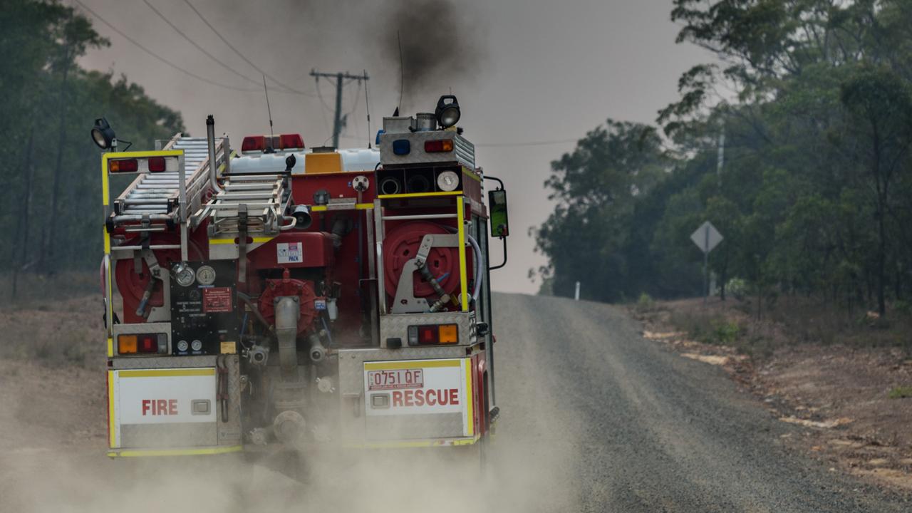 QLD bushfires Residents told to leave now at Deepwater, Baffle Creek