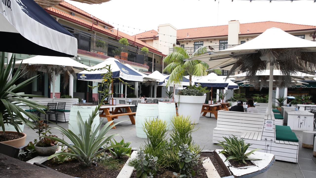 Coogee Bay Hotel draws cream of the crop