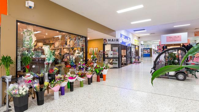 Buyer swoops on popular Ashmore Plaza tenancies Gold Coast Bulletin