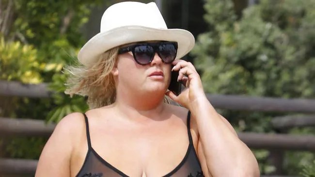 Gemma Collins seethrough swimsuit photos ‘Why can’t plussize girls