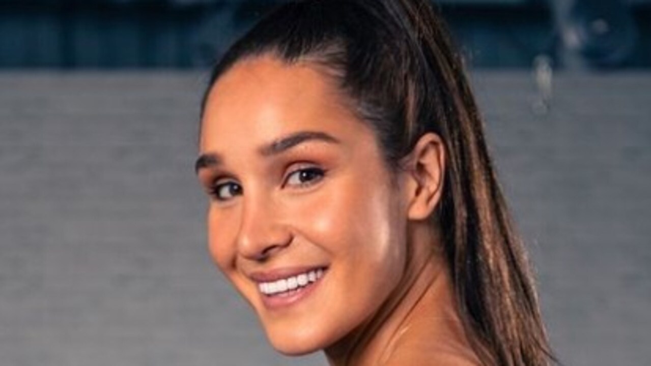 Kayla Itsines sells SWEAT app for 400 million to iFit