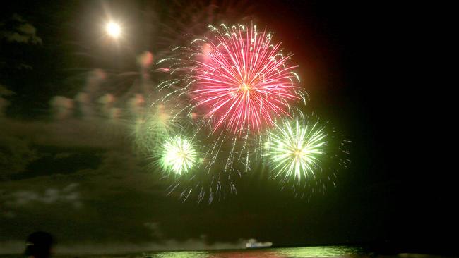 Thousands turn out for Coast’s New Year’s Eve celebrations Gold Coast