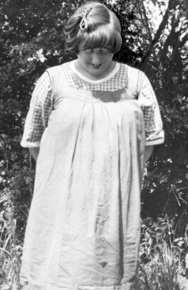 The Crown season 4 The royal cousins who were declared ‘dead’ and