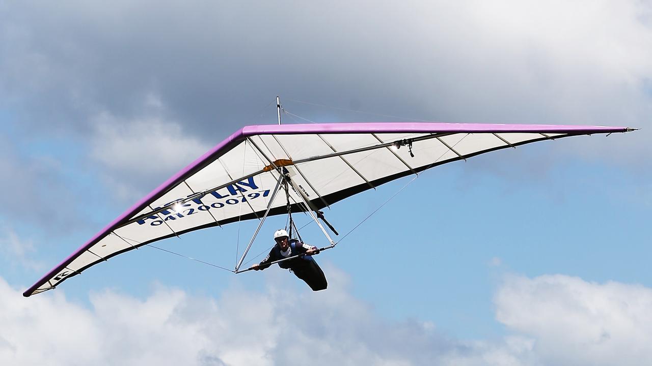 Hang glider saved after falling from Tamborine Mountain Gold Coast