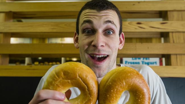 St Kilda East resident Michael Shafar debuting ‘Jewishish’ at
