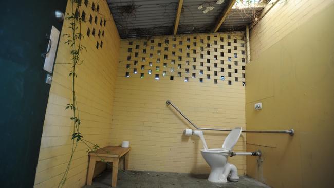 Public toilet map of Australian loos, dunnies and outhouses in parks