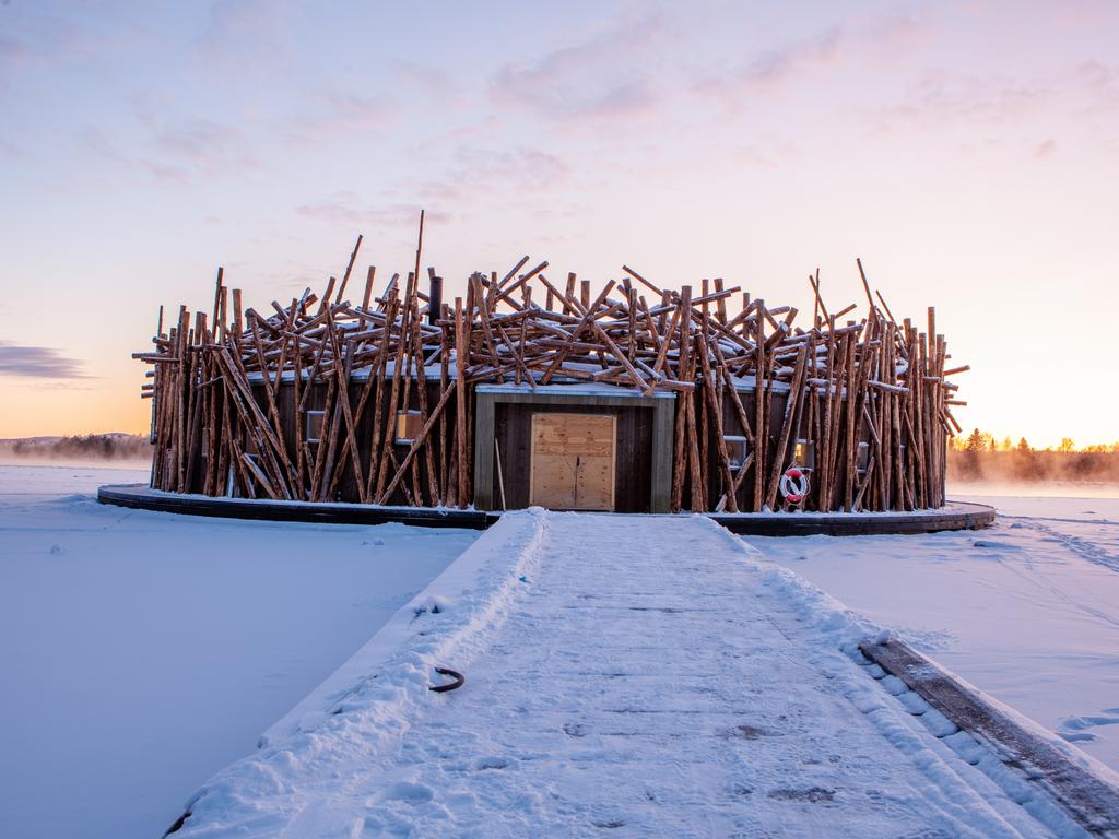 To coldly go warm hearts, cold comfort in Sweden