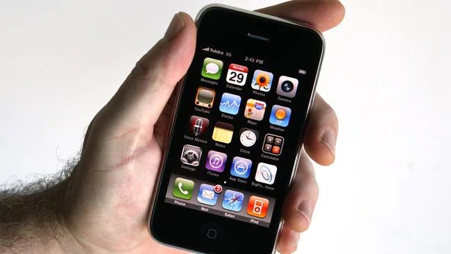 iPhone 3G Walmart selling 14 LG phone as powerful