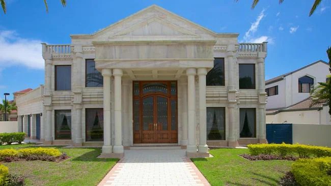 Top five quirky houses for sale on the Gold Coast Gold Coast Bulletin