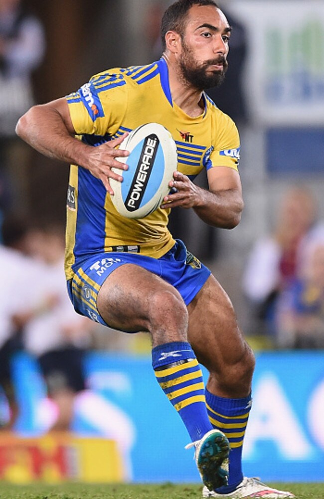 Super Rugby Waratahs coup as Parramatta NRL flyer Reece Robinson looks