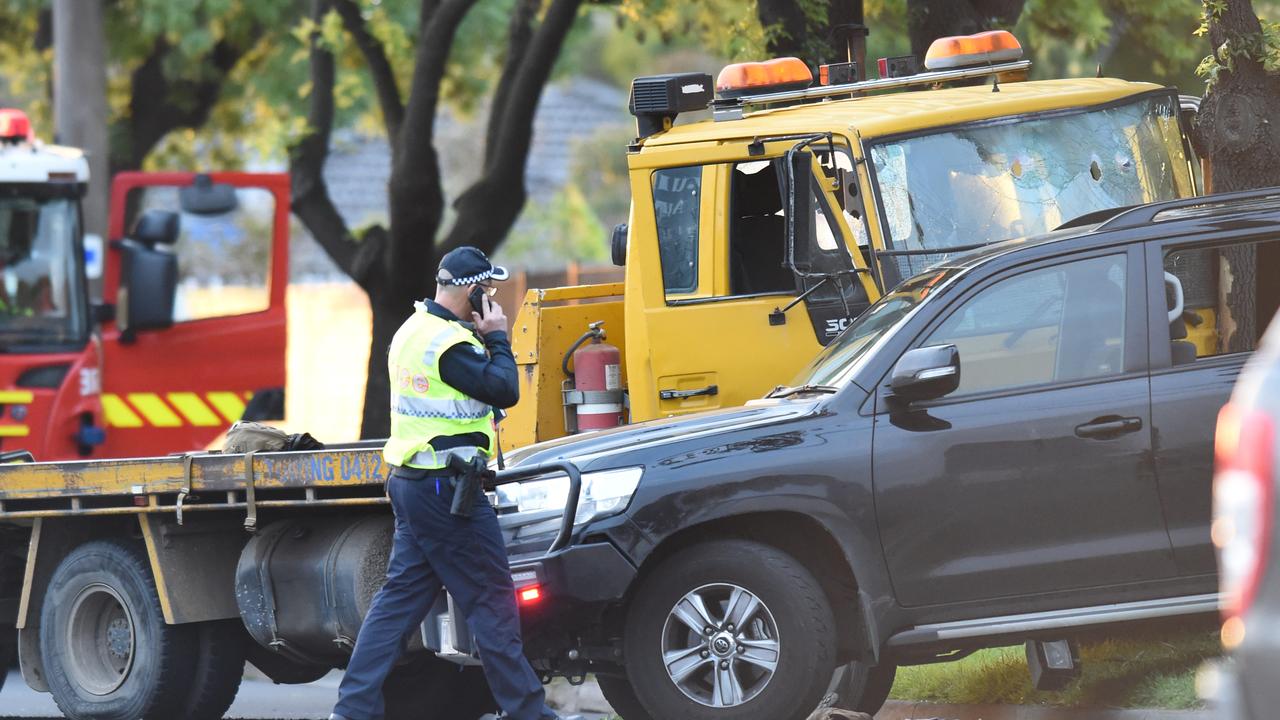 Driver of stolen tow truck shot by police in Sunshine, Melbourne