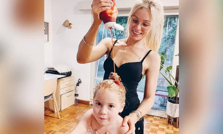 Chlorine green hair hack How to fix blonde hair Kidspot