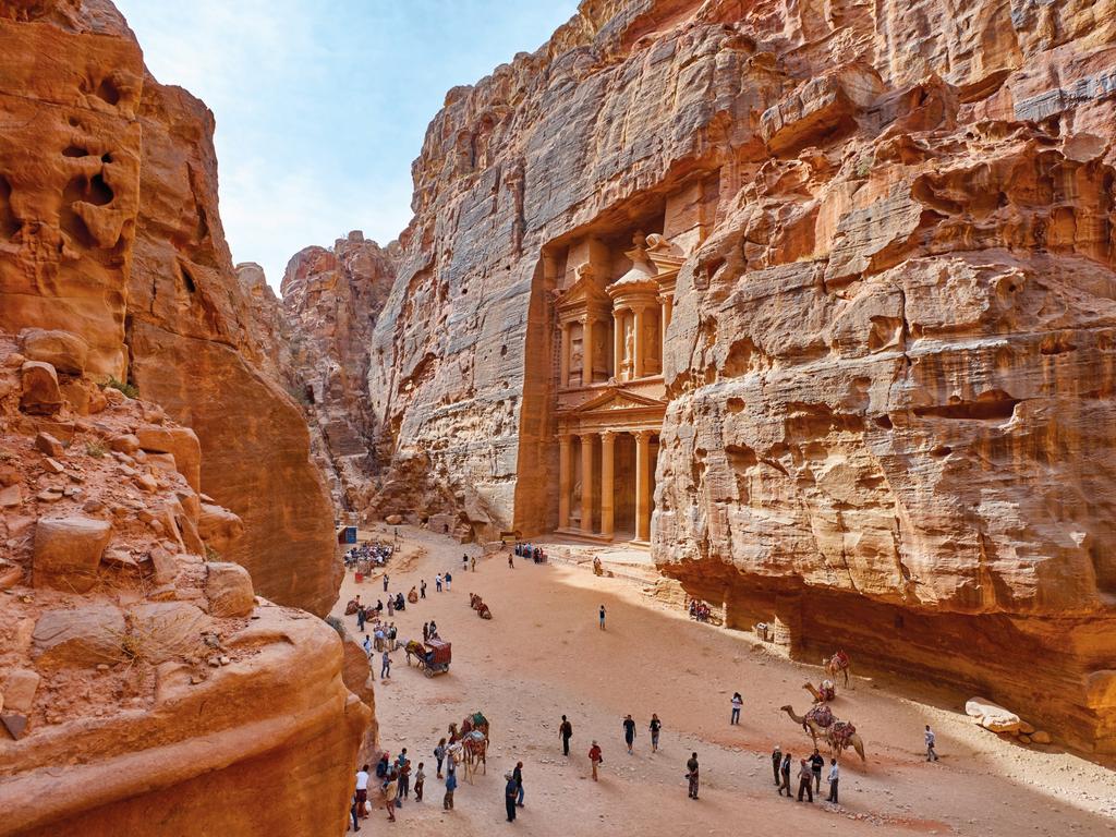 Lonely Best in Travel 2019 Sri Lanka, Germany, Zimbabwe Escape