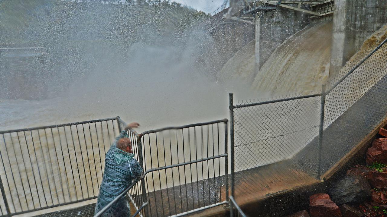 Townsville flooding Calls for help as Ross River Dam floodgates open