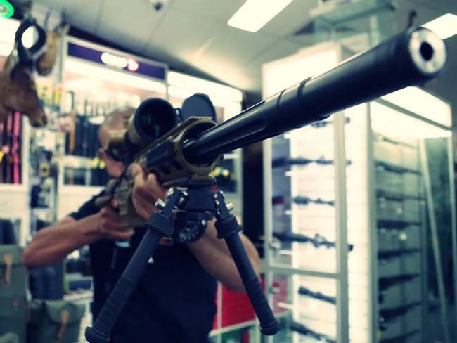 Florida school shooting Australian gun store worker speaks out