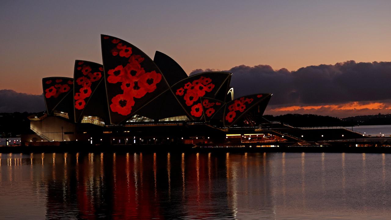 Remembrance Day 2020 Poppies light up Sydney Opera House