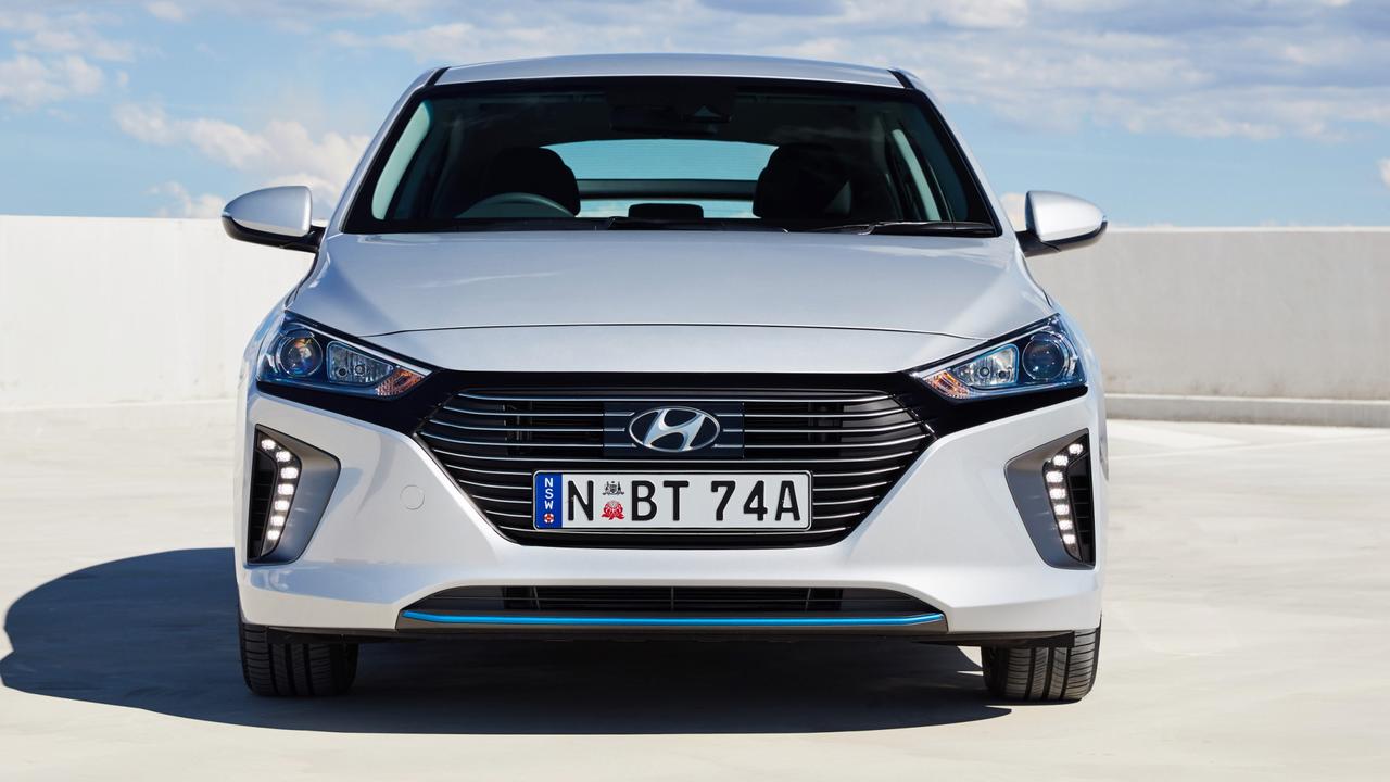 Hyundai Ioniq Details of price, specification of new hybrid and