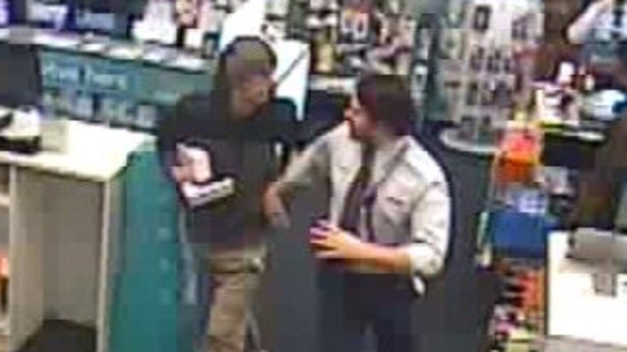 Waurn Ponds Harvey Norman store targeted in brazen smash and grab