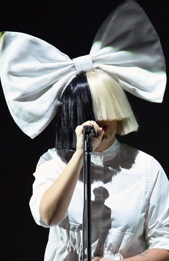 Crufts 2017 results Sia wants her wig back