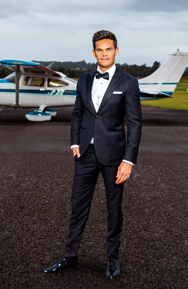 The Bachelor Australia Channel 10 announces Jimmy Nicholson Gold