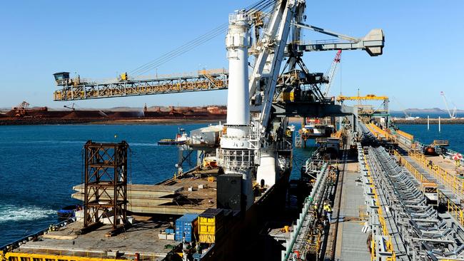 Rio Tinto stop laoding at Cape Lambert port after man dies falling over