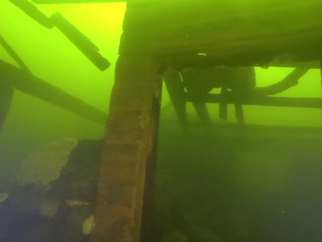 Golden memories of Jindabyne 50 years on from the great flood