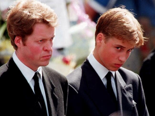 Prince Harry Why the ‘James Hewitt is his father’ theory doesn’t hold up